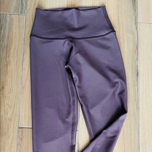 ALO YOGA 7/8 High-Waist Airlift Leggings XXS  - raisin